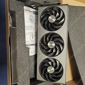 RX 7800XT Nitro 팝니다.