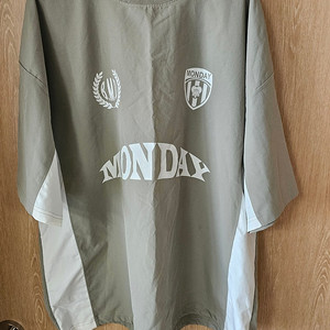 BAD MONDAY 배드 먼데이 반팔