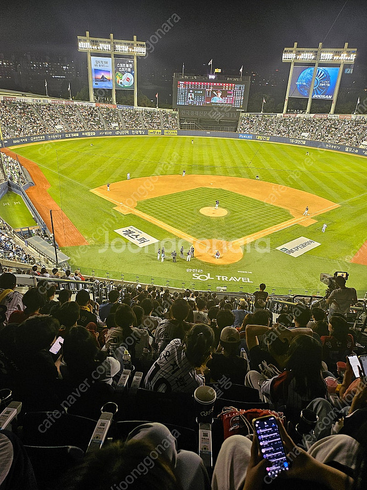 (급처)7월20일 LG VS 두산 3루쪽 블루4연석--0