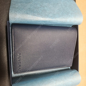 [판매] 파네라이 여권 지갑 + 볼펜 + 비니 판매합니다.