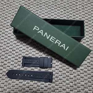 PANERAI 파네라이 정품 블랙 러버스트랩