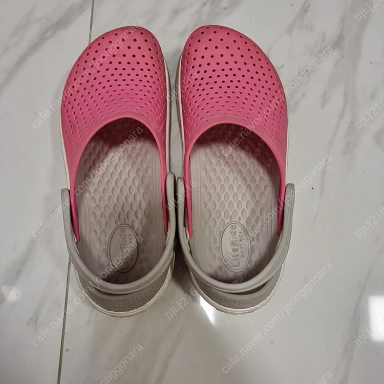 크록스 j2 이미지