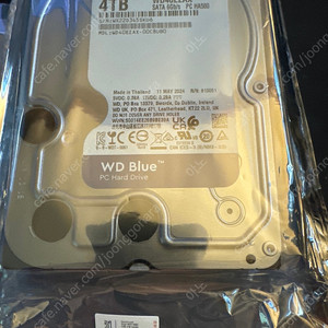 WD BLUE HDD 4TB 미개봉 팝니다. WD40EAZZ 하드디스크