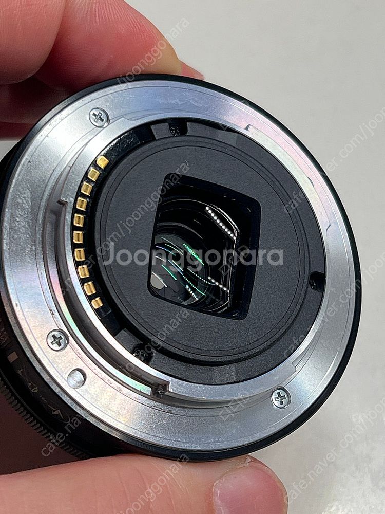 Sony sel 20mm f2.8--4