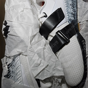 로말레오4 255팝니다