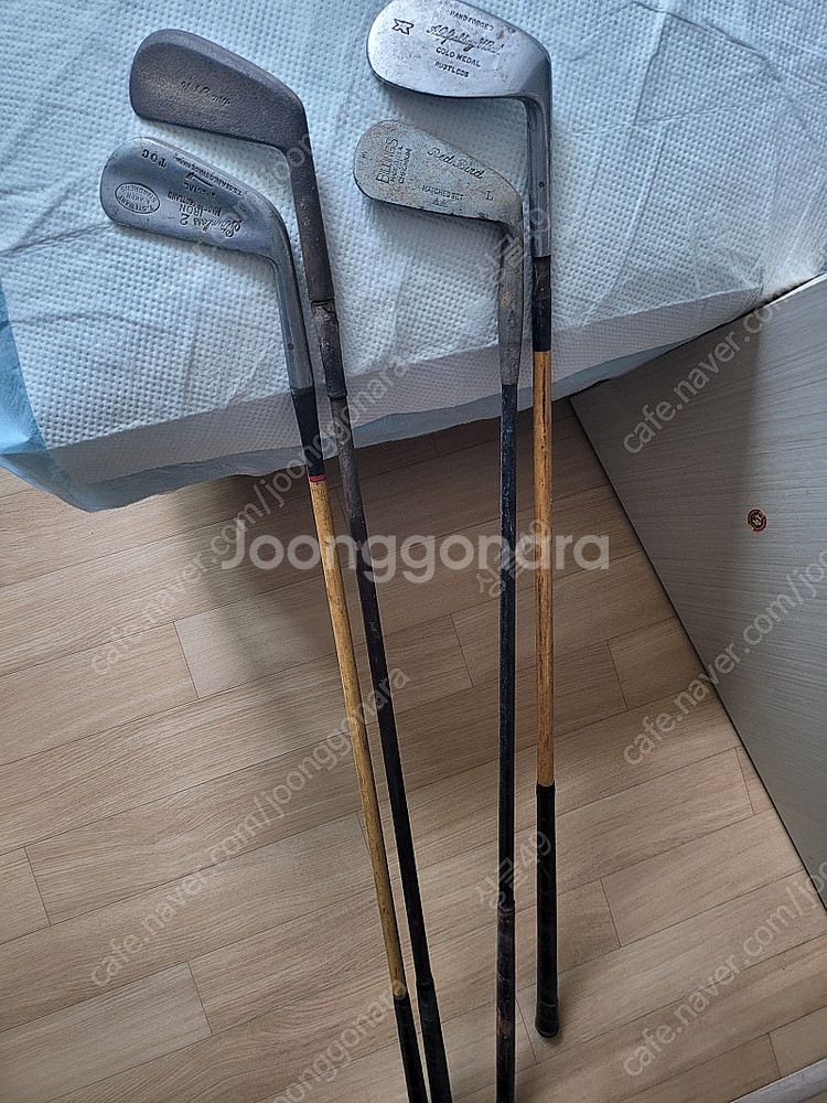 골동품 나무 아이언--0