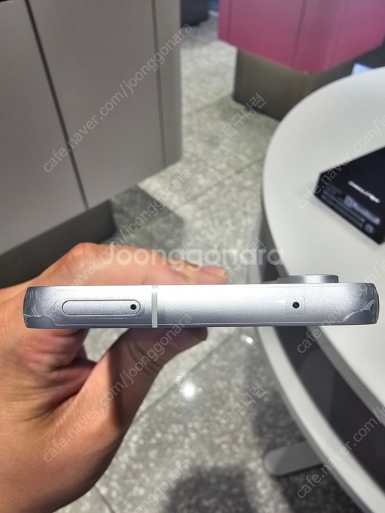 갤럭시S23FE (S711) 크림 256GB 판매합니다...--1