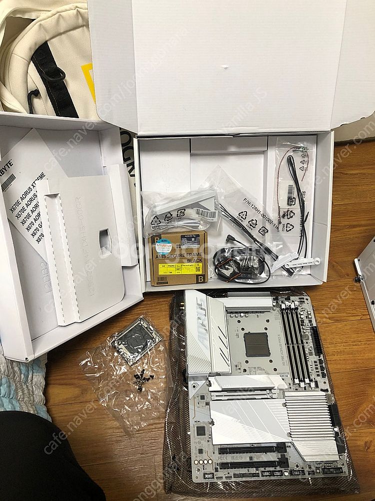 x670e aorus pro x 팝니다.--0