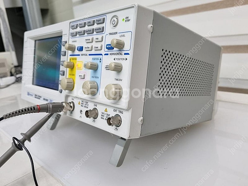GWINSTEK GDS-520C Digital Stor...--1