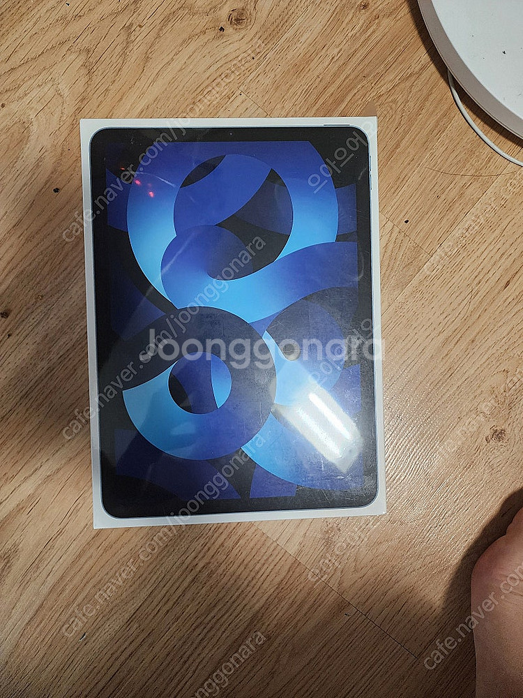 아이패드에어5 256기가 블루 와이파이 미개봉 판매합니...--0