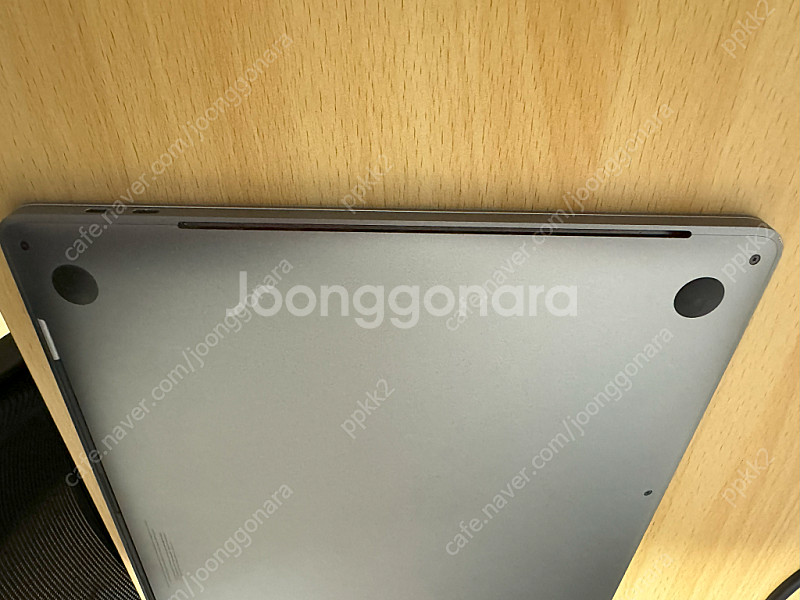 맥북프로 2019 16인치 i9 / 32gb / 560...--2