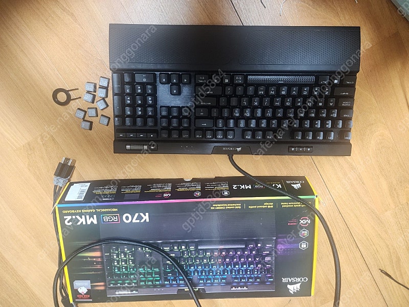 커세어 k70 RGB mk2 키보드 적축 팝니다