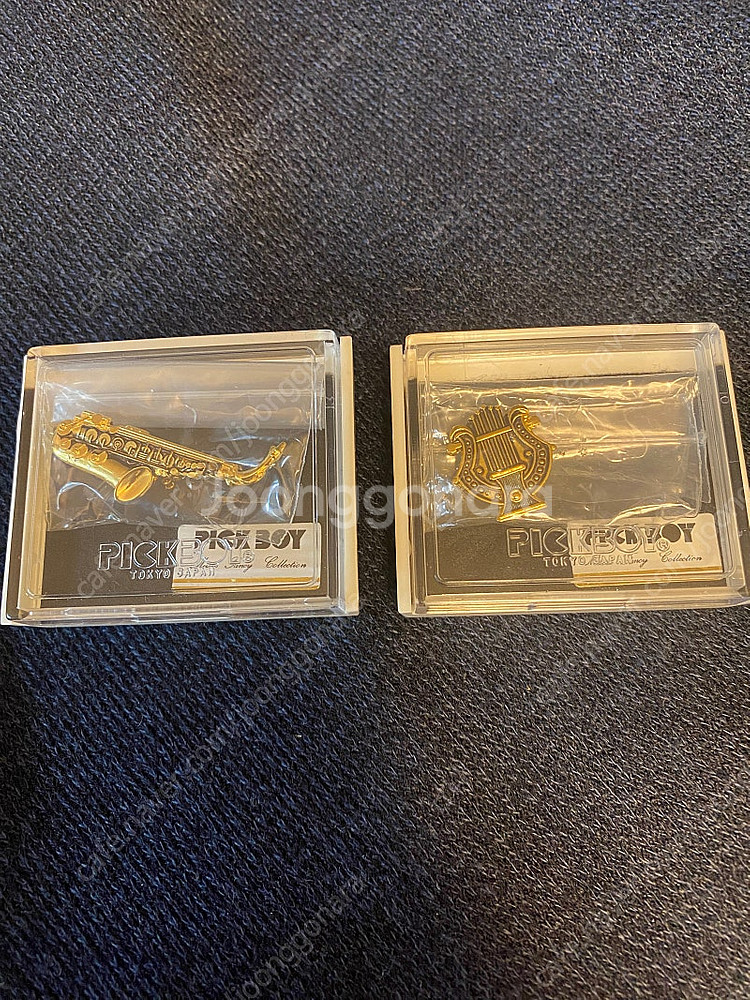 피크보이 Pickboy 악기 브로치 - 색소폰과 크로마 하프--0