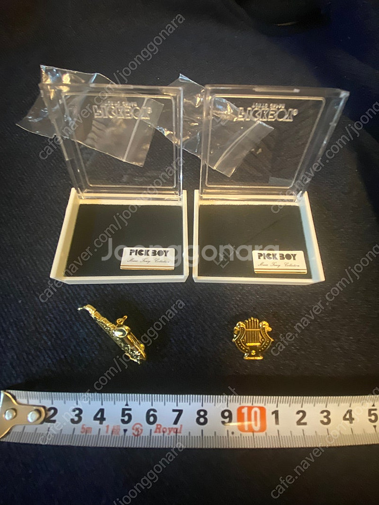 피크보이 Pickboy 악기 브로치 - 색소폰과 크로마 하프--1