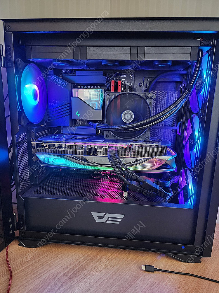 13700KF 4080 Amp 익스 프리플로우 본체--0