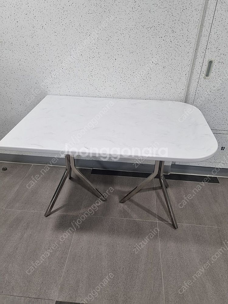 이일랜드 연장식탁 오로라블랑사용 초저가--6
