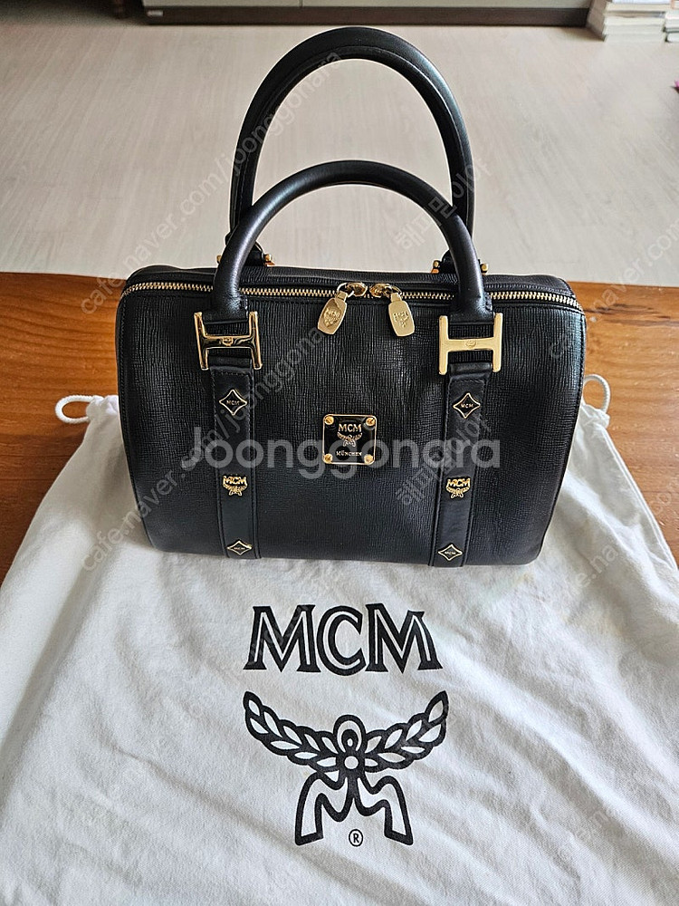 mcm 보스턴백 팔아요.--0