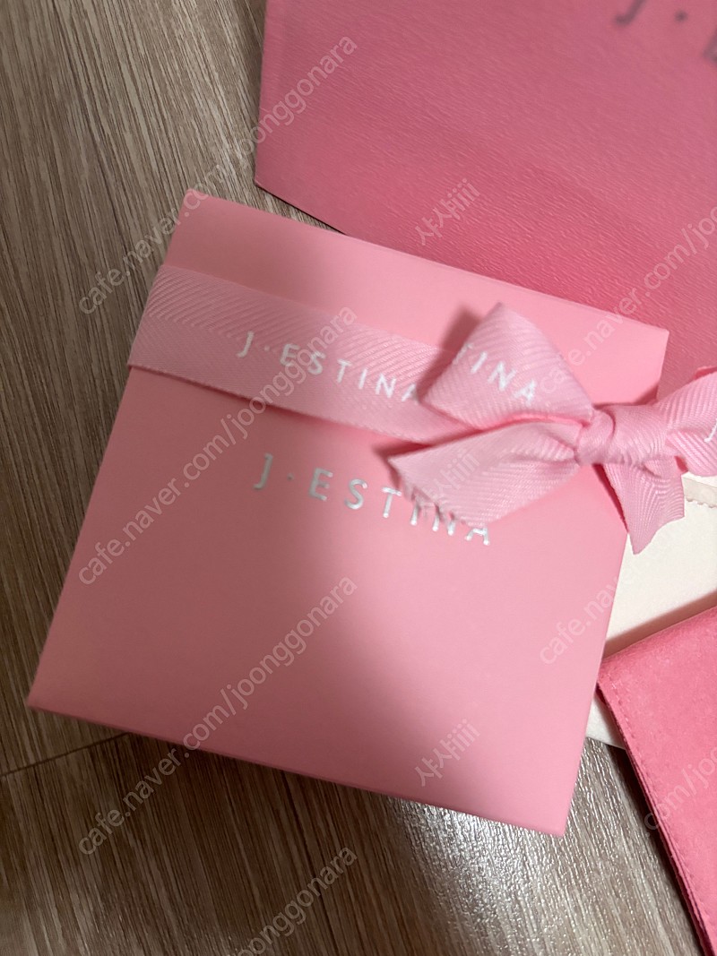 오늘 올리고 사이즈 업해서 픽업으로 오늘 팔린아이♡ 블루장미 이뻐요😍 창원북면 픽업도 가능하세요, image size:800x1067