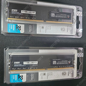 미개봉 에센코어 클레브 DDR4 PC4-25600 KLEVV CL22 32G X 2개 판매합니다.