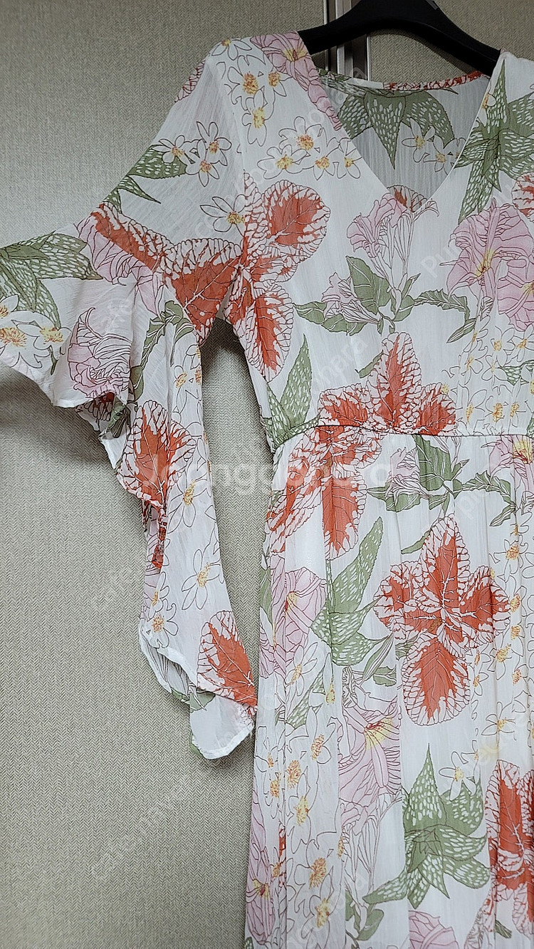 비트인뉴욕 쉬폰 롱원피스 프리사이즈. 르샵 꽃무늬 원피...--1