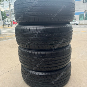 미쉐린 235/55R19 중고타이어 팔아봅니다.