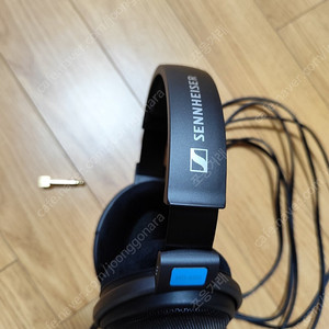 젠하이저 HD600 오픈형 레퍼런스 유선 헤드폰