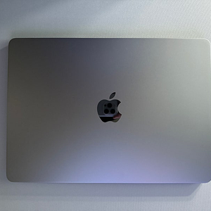 MacBook Air 13(M2) 16GB 512GB 스그 애플케어유 거의 새제품 판매 합니다.