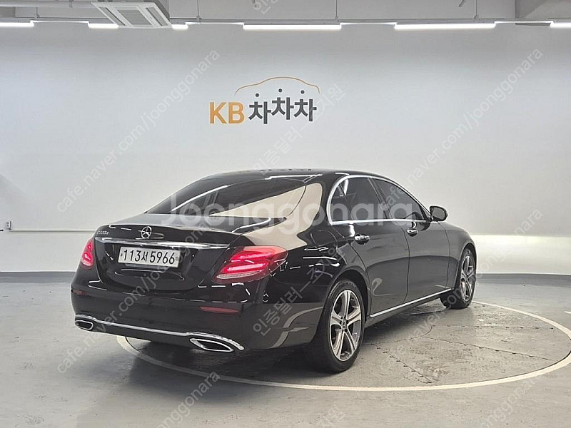 벤츠E-클래스 W213 E220d 아방가르드 (5인승)...--2