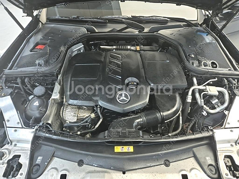 벤츠E-클래스 W213 E220d 아방가르드 (5인승)...--4