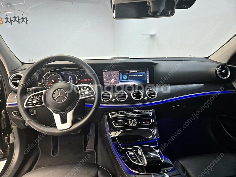 벤츠E-클래스 W213 E220d 아방가르드 (5인승)...--6