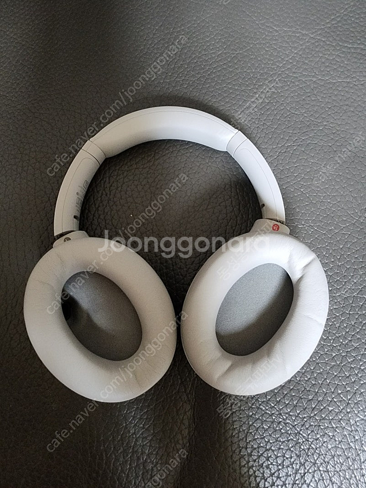 소니 WH-1000XM4 실버색상--4