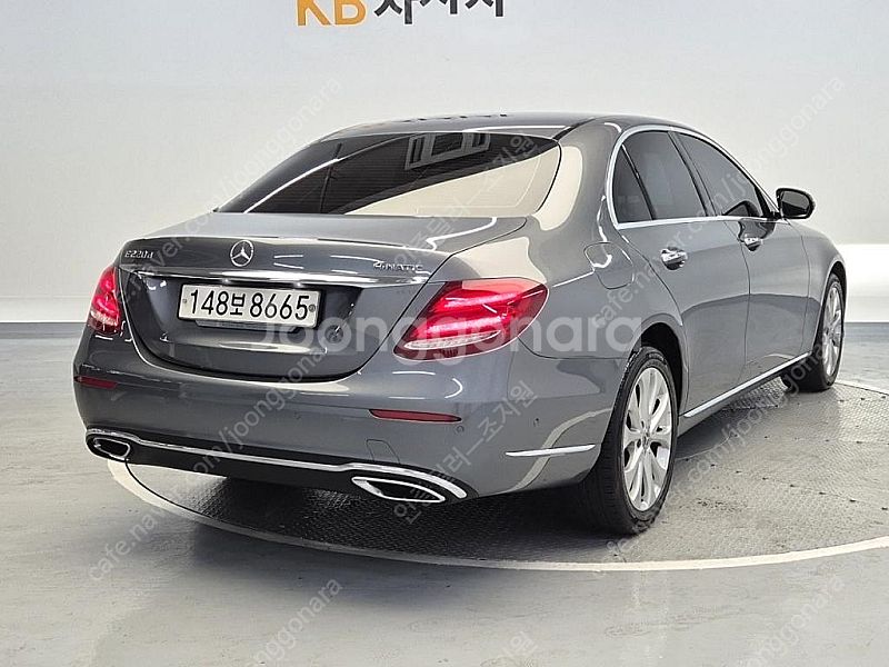 벤츠E-클래스 W213 E220d 4MATIC 익스클루...--2