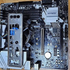 i5-10400, asrock b460m pro4 반본체 팝니다~