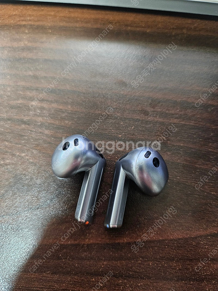 버즈3 실버 팝니다--0