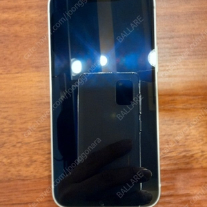 아이폰미니13 화이트 126g s급 판매합니다 베터리효율 100%