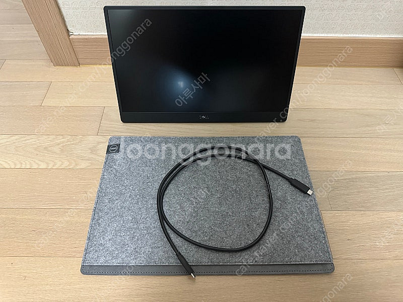 델 14인치 휴대용 모니터 Dell P1424H 판매합니다.--0