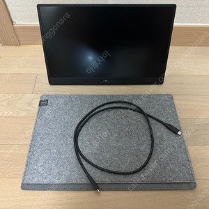 델 14인치 휴대용 모니터 Dell P1424H 판매합니다.