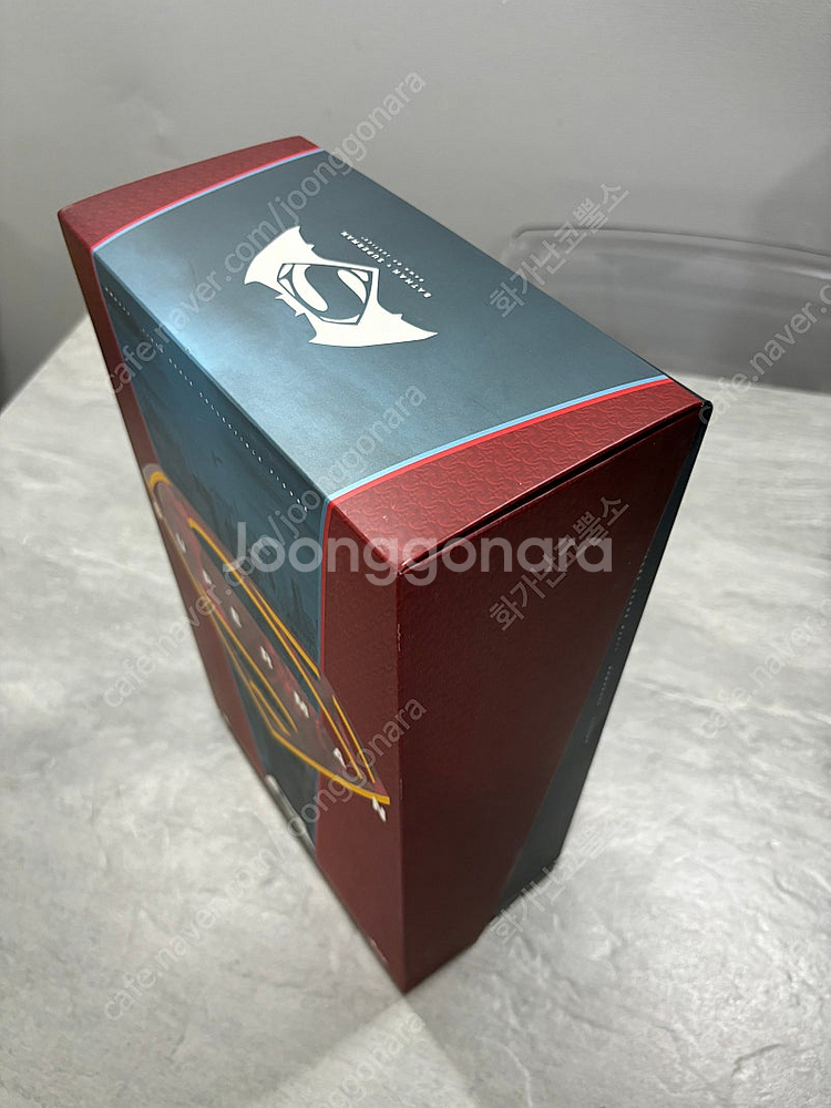 핫토이 BVS 슈퍼맨, 아머드배트맨 판매합니다.--1