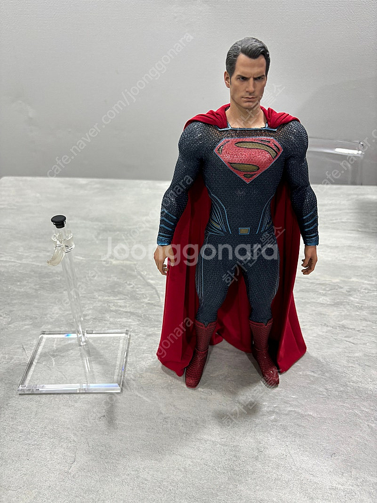 핫토이 BVS 슈퍼맨, 아머드배트맨 판매합니다.--3