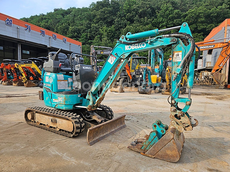 중고미니굴삭기 코벨코 SK12 2019년식 740시간 ...--1