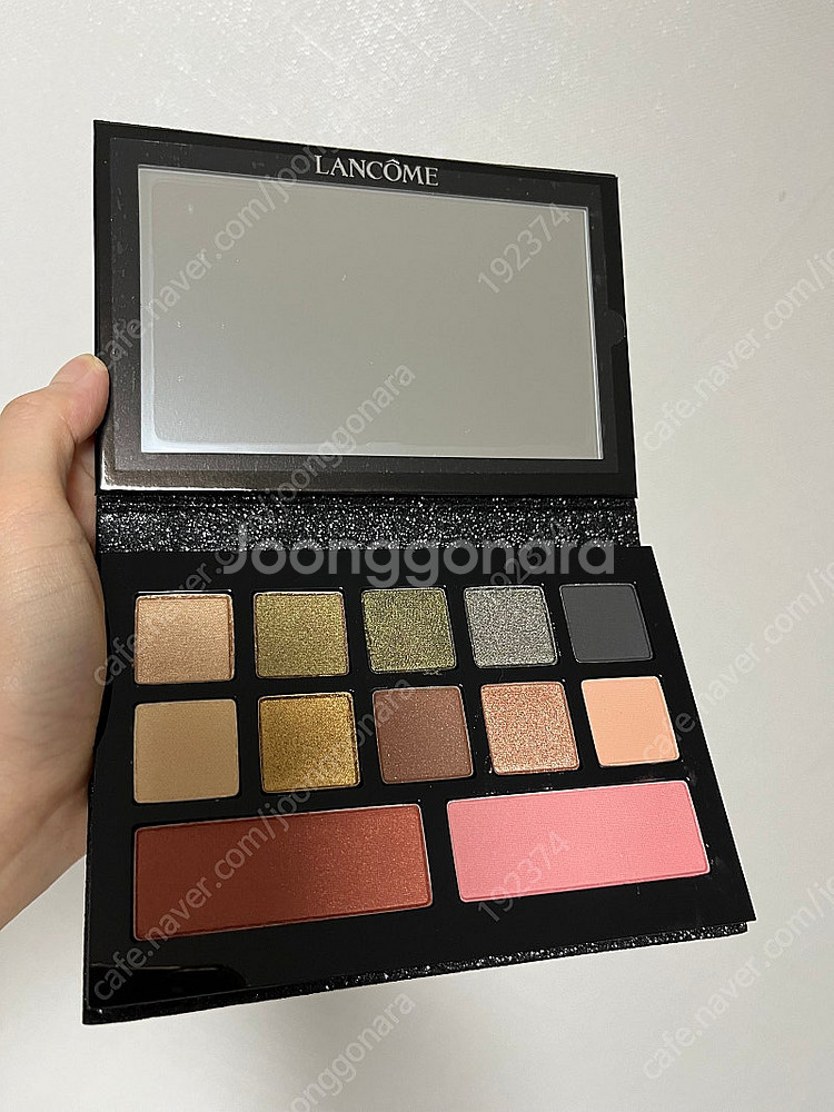 랑콤 반짝이 고급 섀도우 팔레트--2