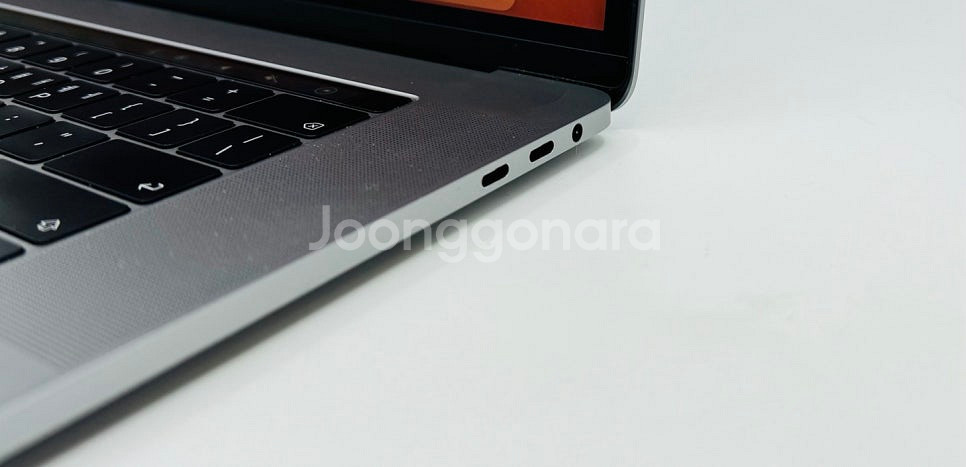 2019 맥북프로 15인치 I9/16GB/512GB 그...--4
