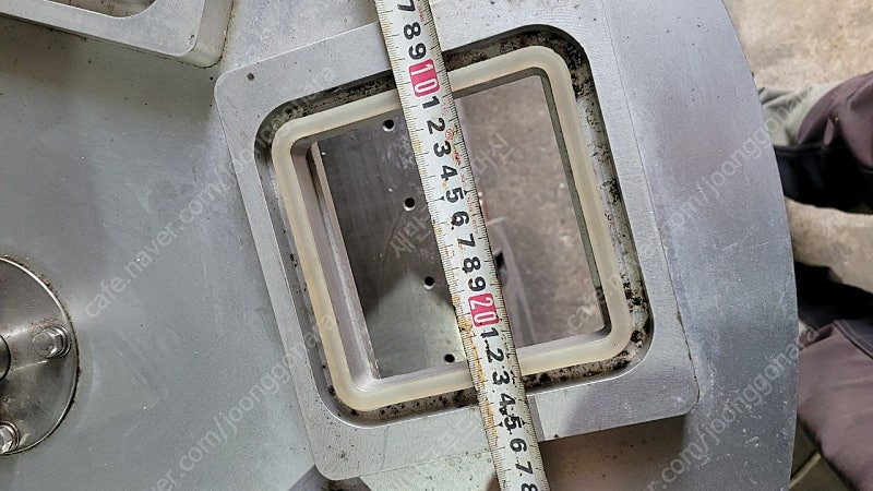 컵실러 용기포장기 두부포장기 회전컵실러 이미지