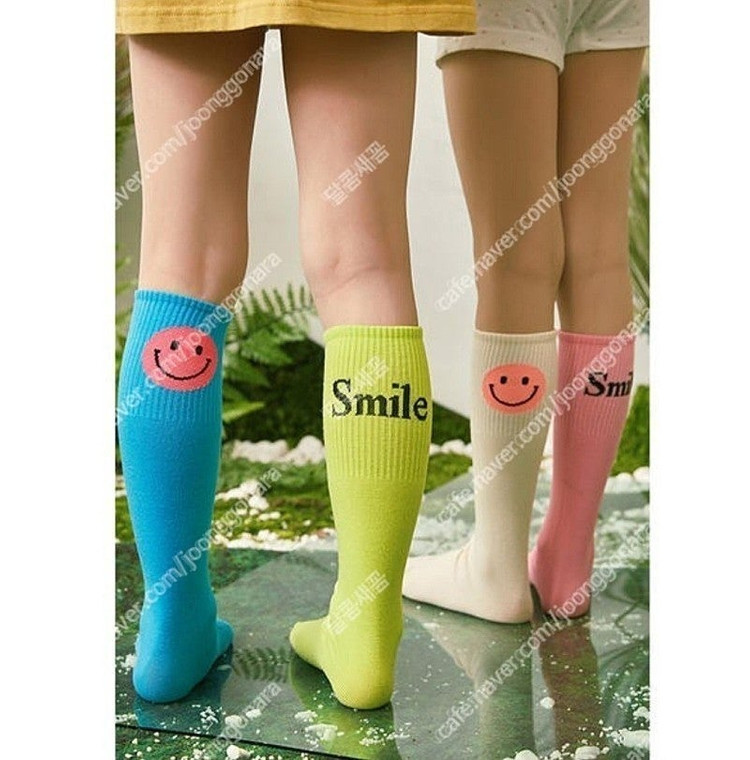 여아여자 상큼 발랄 경쾌한 스마일 니삭스 무릎양말 장말 반양말 이미지