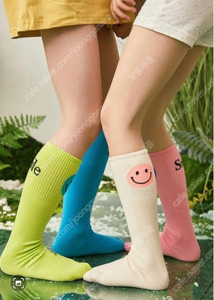 여아여자 상큼 발랄 경쾌한 스마일 니삭스 무릎양말 장말 반양말 이미지