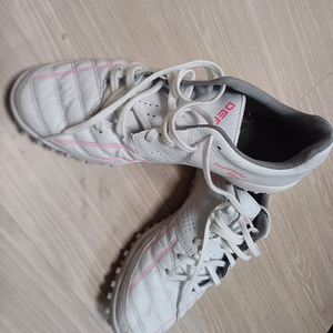 BS two TFxAG Hybrid K-Leather (WHT & PINK) 250