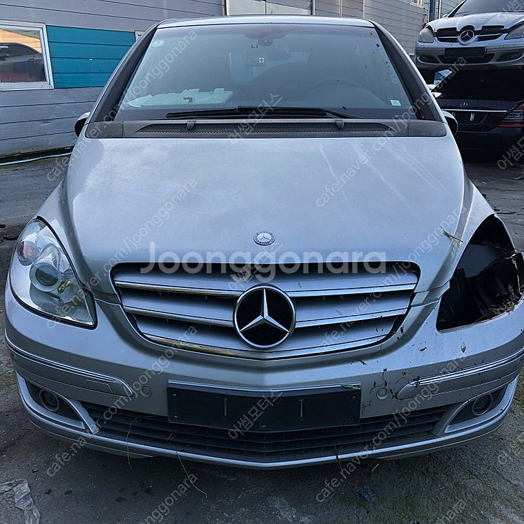벤츠 B200 W245 266 960 2.0 가솔린 2...--0
