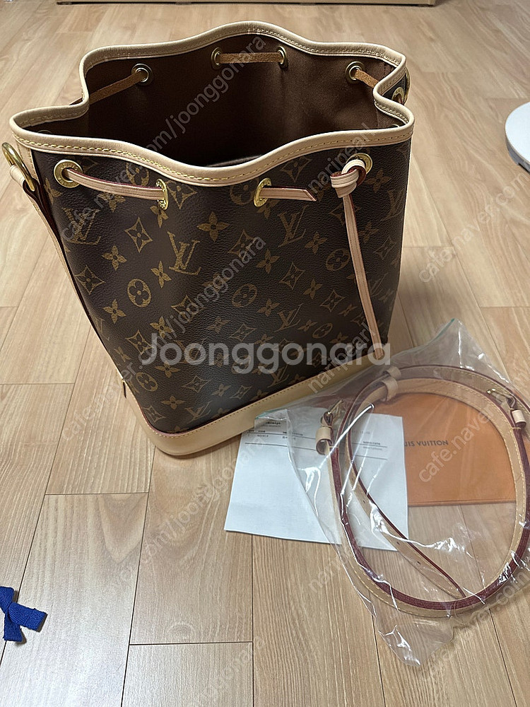 루이비통 쁘띠노에 새상품--0