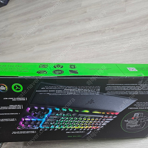 razer 헌츠맨 V3 pro tkl 팝니다.