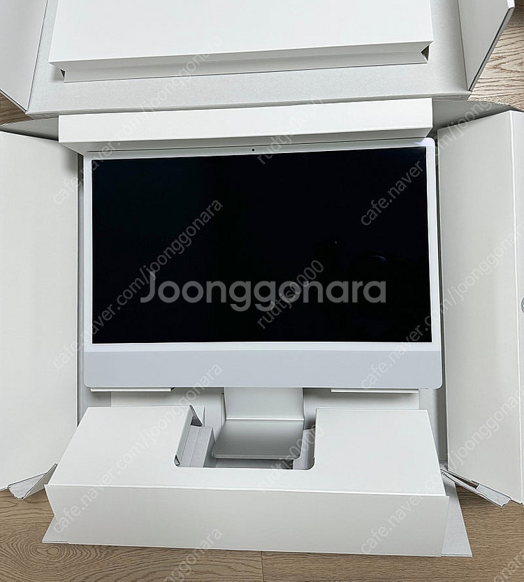 애플 아이맥 실버 M1 24인치 기본형 256GB 판매...--0
